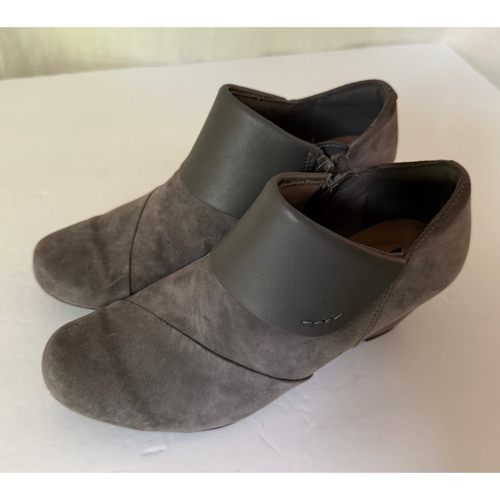 Clarks Collection Grey Suede Wedge Ankle Boots Shooties Side Zip Womens 5 M